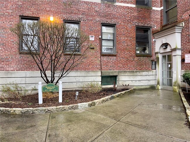 Photo - 413 Larchmont Acres Condo Unit 3D