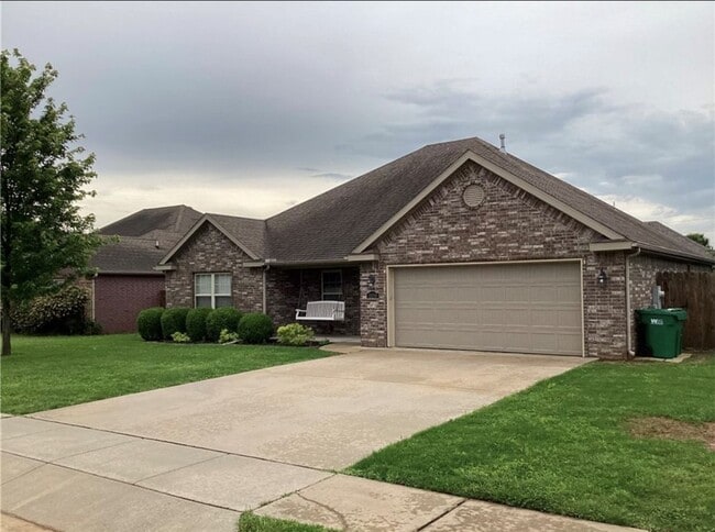 Building Photo - 1150 Coventry Ln