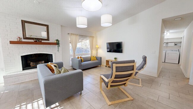 Photo - 12827 Independence Ave