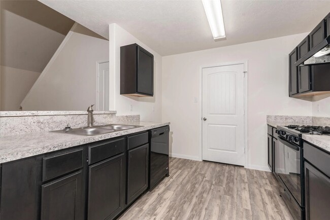 Building Photo - 4023 Rose Mary Bend Rental