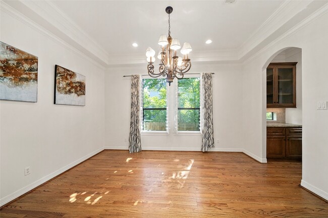 Photo - 4321 Jim West St