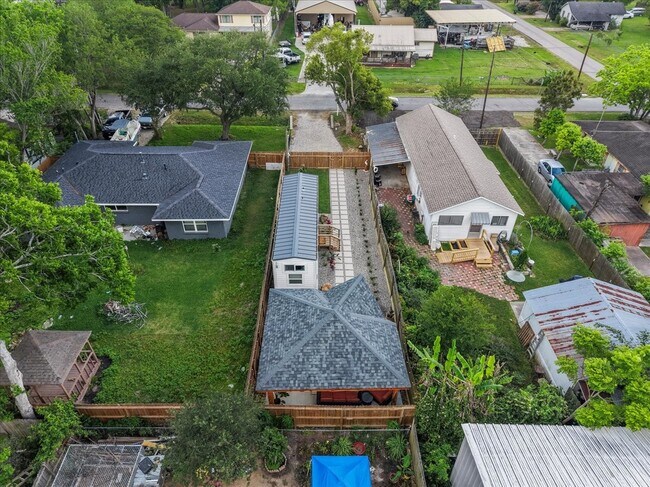 Photo - 4734 Oleander St