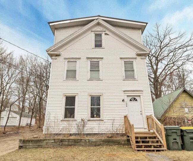 Building Photo - 106 Messer St Unit #2