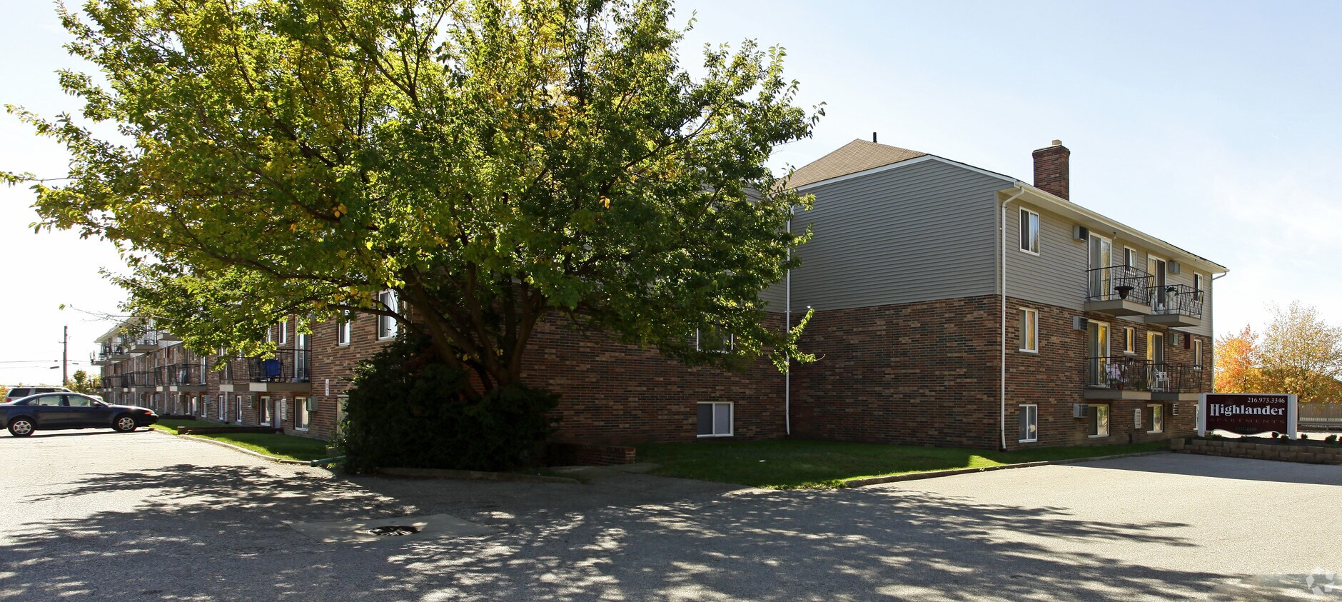 Photo - Highlander Apts