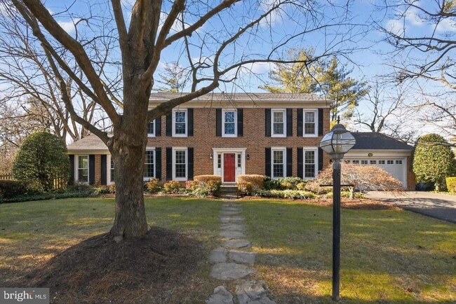 1302 Clayborne House Ct