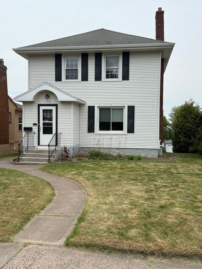 Photo - 1914 Lawn St House