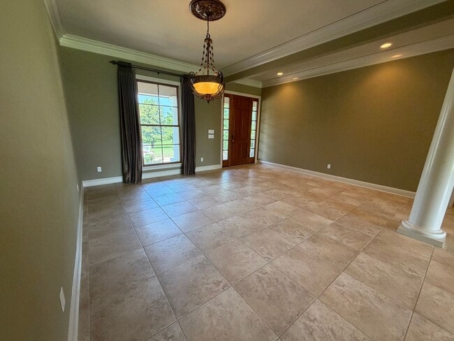 Photo - 1073 Waters Edge Cir