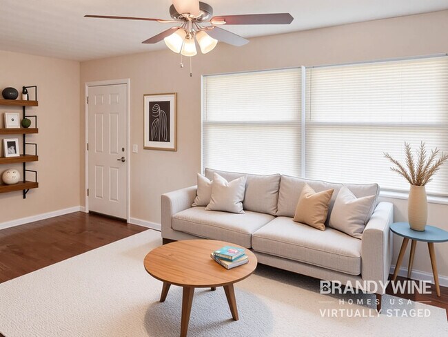 Photo - 930 Jorick Ct W