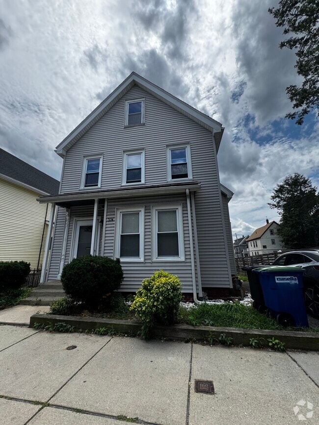 Building Photo - 374 Highland Ave Rental