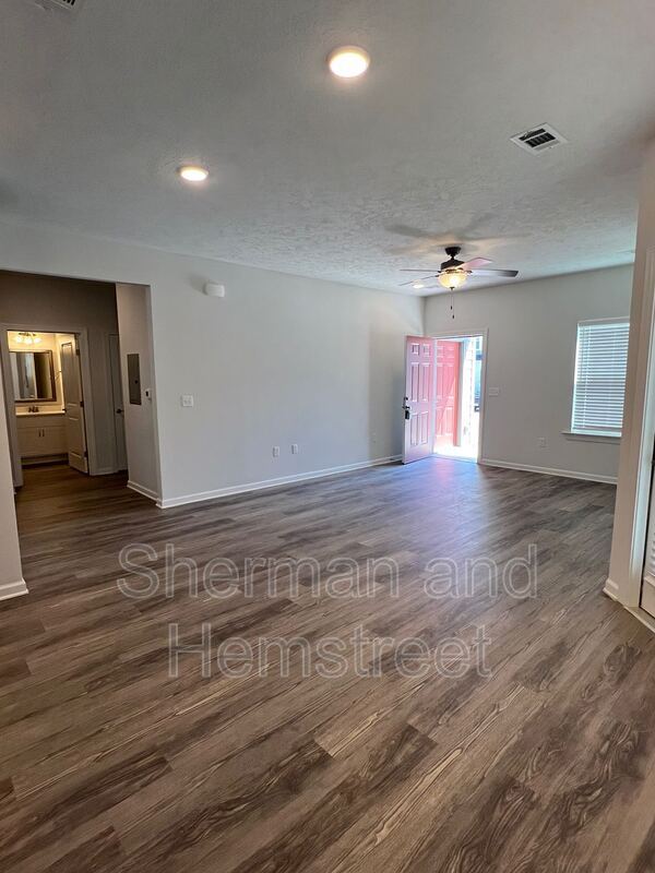 Photo - 2028 Lotus Dr Unit 2028 Lotus Dr