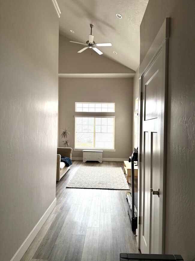 Photo - 822 S Aspen Wy