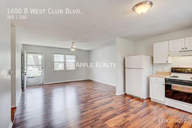 Photo - 1600 W Club Blvd