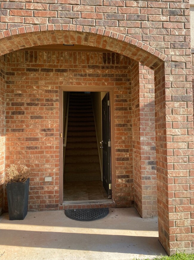 Photo - Spectacular Townhouse in Overton Area Minutes from Tech Unit 4
