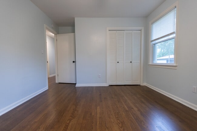 Building Photo - 10 Lexington Dr Rental