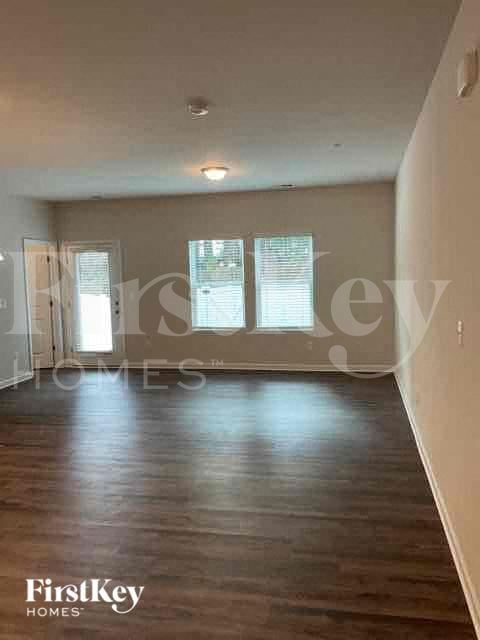 2076 Cypress Village Dr NW