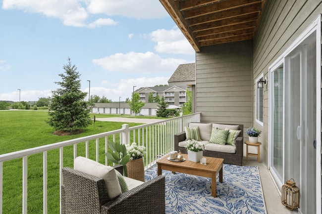 Photo - Lake Ridge Apartments