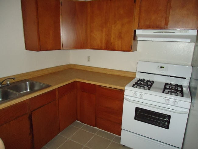 Photo - 240 Holly St