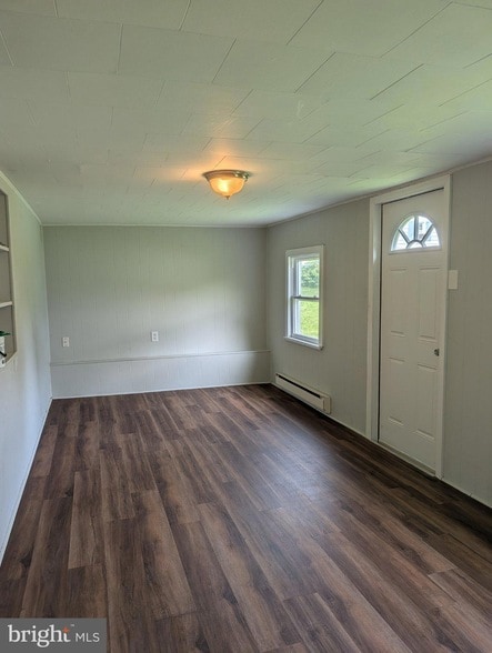 Photo - 411 E Cherry St