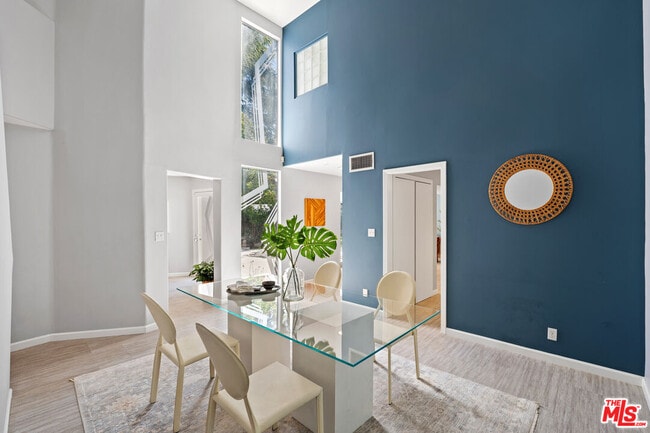 Photo - 23246 Canzonet St