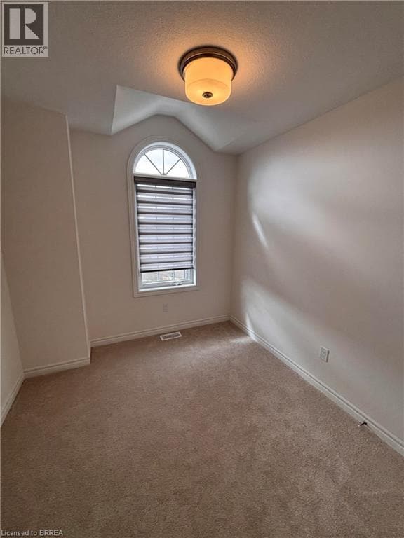 Photo - 620 Colborne St W