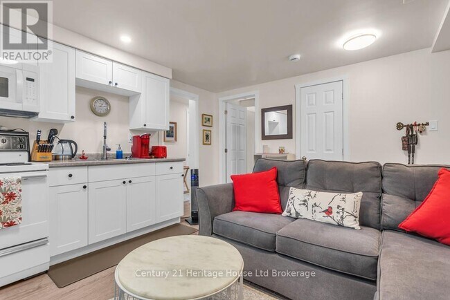 Photo - 112 Rolph St Unit #6