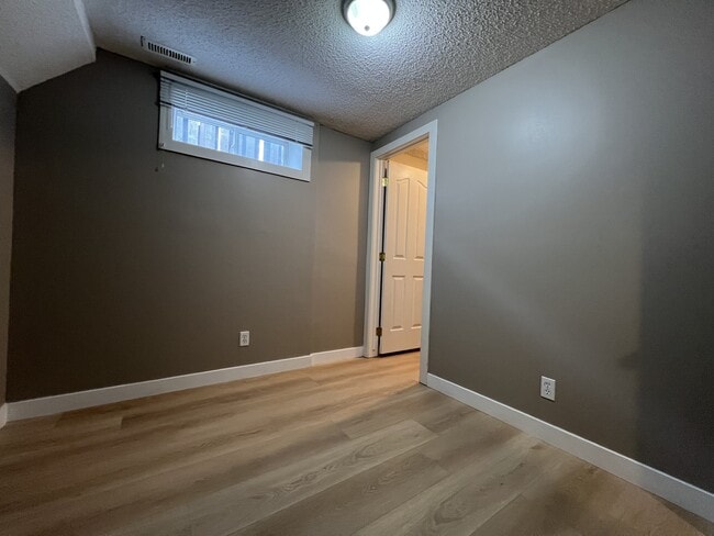 Photo - 7519-7536 36 Ave NW