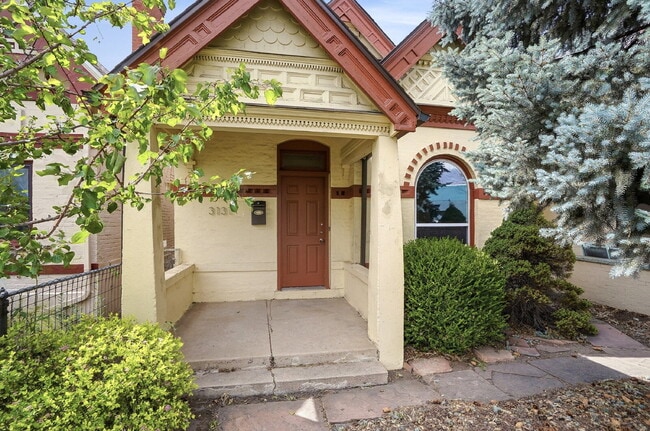 Photo - $2,640.95, 2-bed, 1-bath Victorian in the heart of Curtis Park with a detached garage.