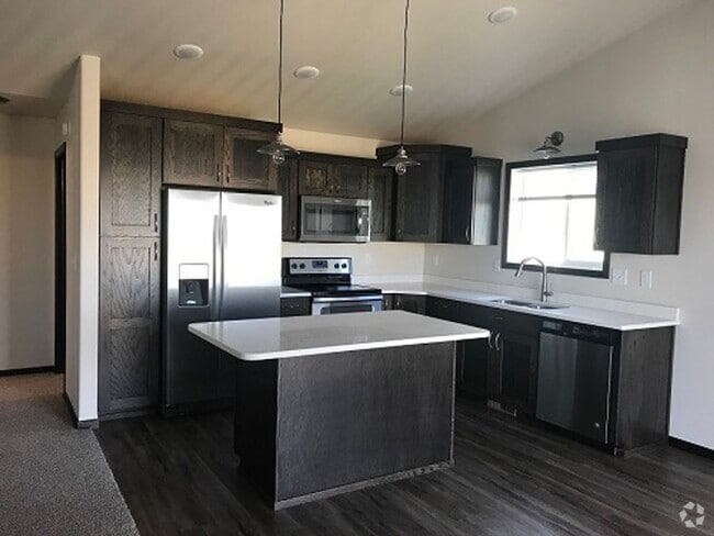 Building Photo - 3 Bed 2 Bath Rental