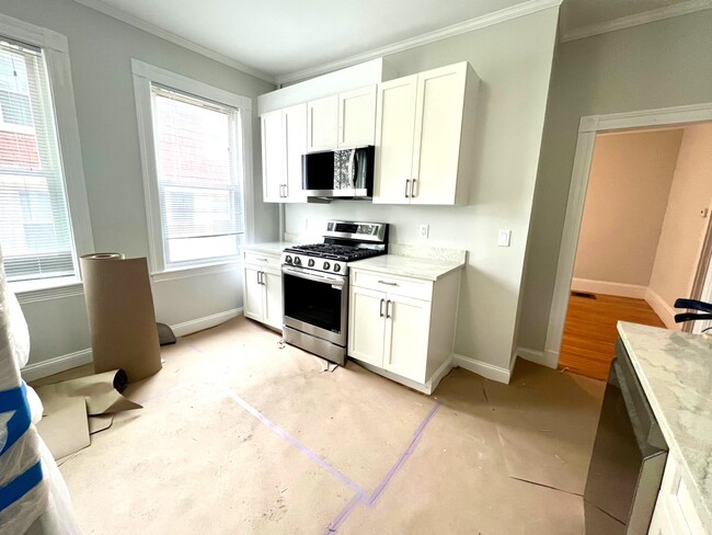 Photo - 15 Farragut Ave Apartments Unit 3