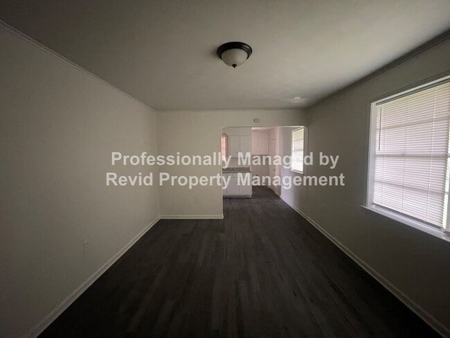 Photo - 3269 Sunrise St