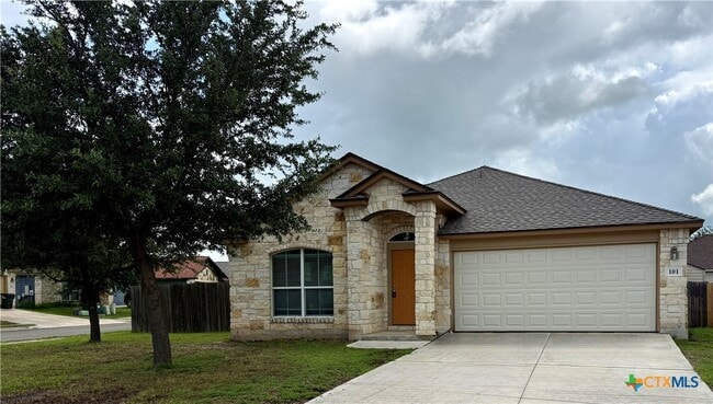 Building Photo - 101 Salas Dr