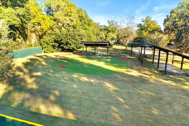 Photo - 327 Nandina Loop