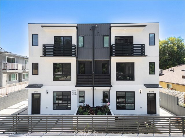 Photo - 6700 Kester Ave