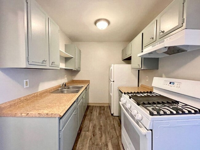 Photo - 1350 Kendall St SE Unit 148
