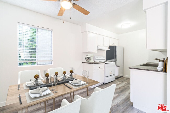 Photo - 3961 Moore St Unit 7