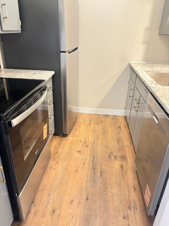 Photo - 404-406 S 9th Ave