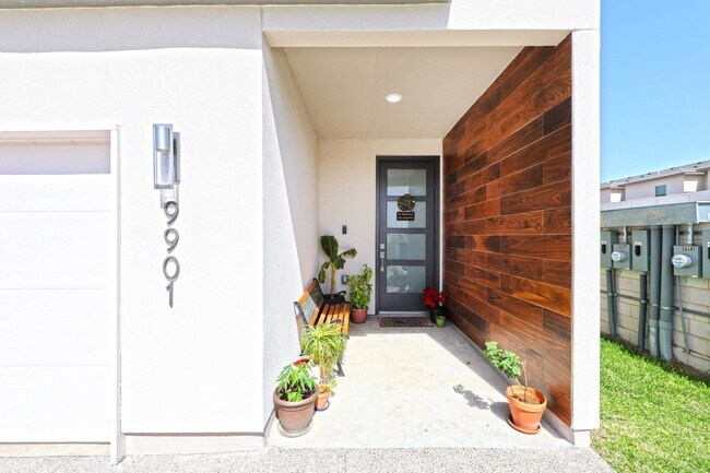 Photo - 9901 Borna Dr Unidad 9901