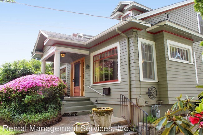 4 br, 1 bath House - 3324 NE Peerless Pl - 4 br, 1 bath House - 3324 NE Peerless Pl