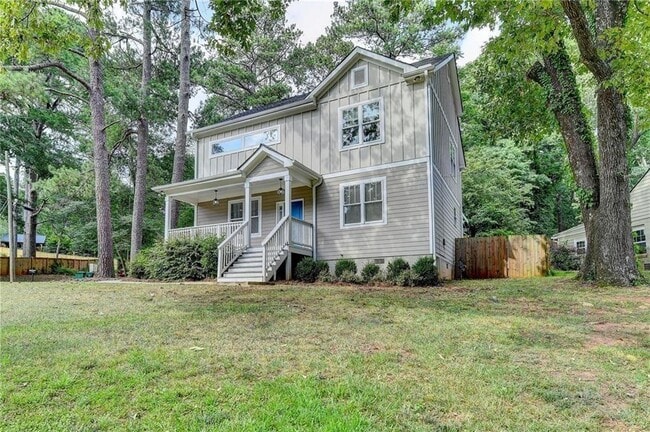 Photo - 1922 Brannen Rd SE