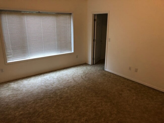 BON2313/2317 - BON2313/2317 Apartment Unit 2317