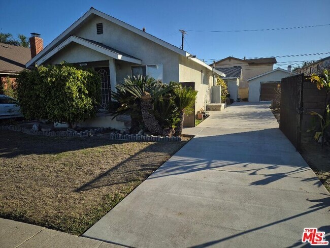 Building Photo - 15422 S Catalina Ave Rental