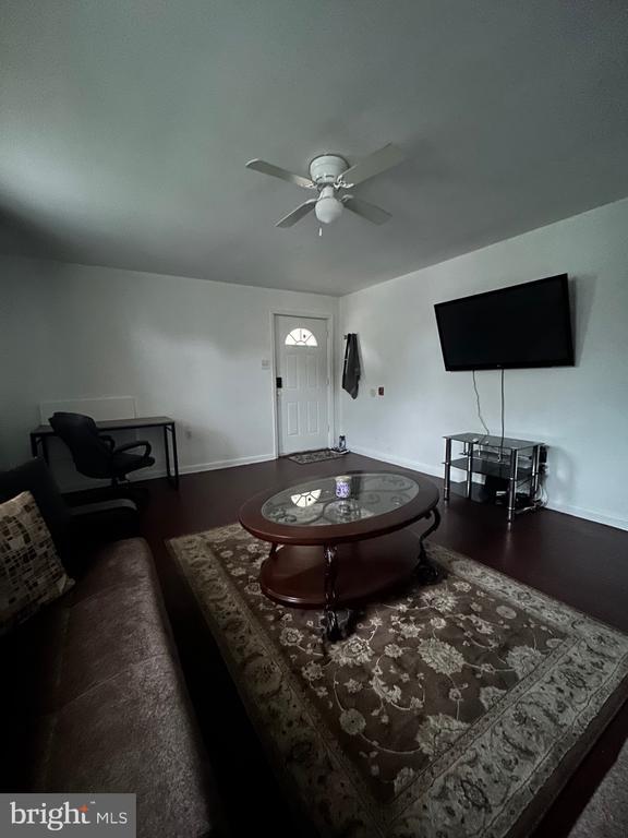 Building Photo - 4831 Leiper St Unit A Rental