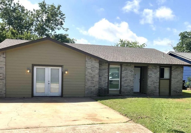 Building Photo - 2370 Chisholm Trail Rd Rental