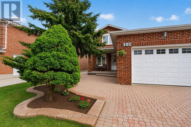 Photo - 101 Pentland Crescent