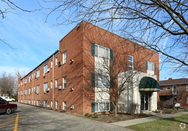 SK-1516 - SK-1516 Apartments