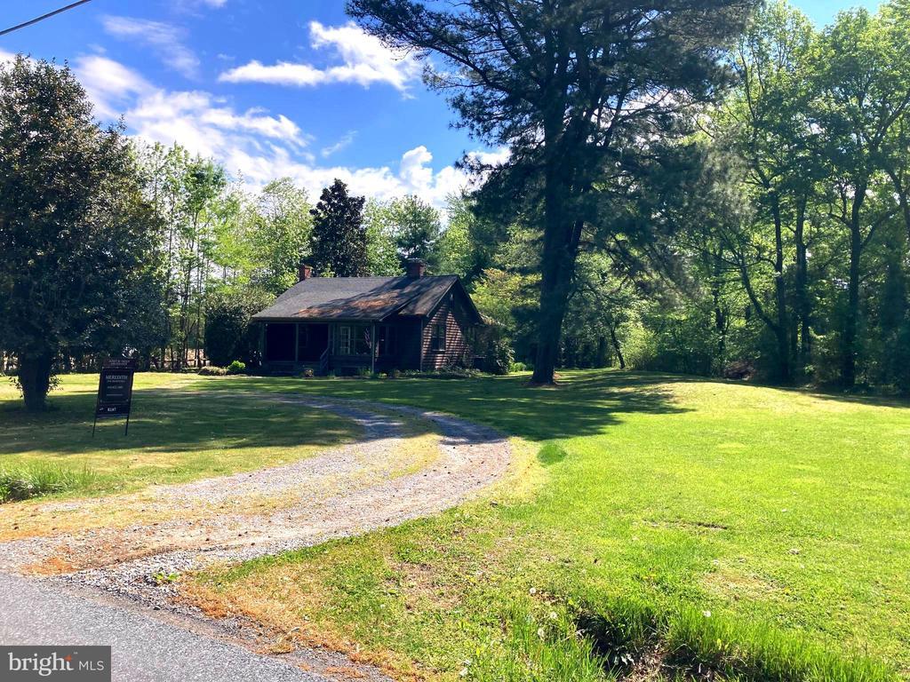 Photo - 4893 Evergreen Rd