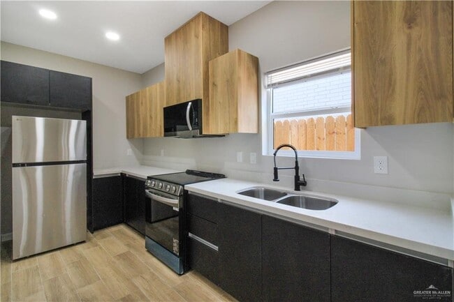 Photo - 15 S Athol St Unit 1