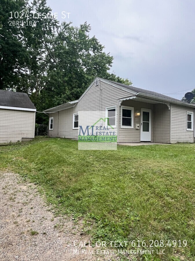 Photo - 1024 Leslie St