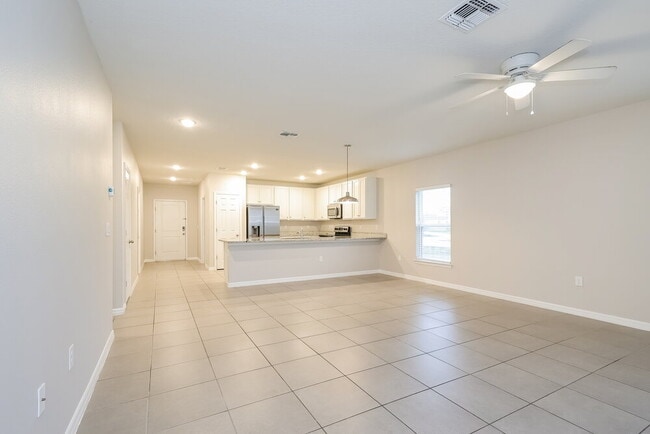 Photo - 1236 Amazon Dr