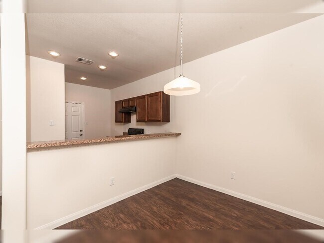 Photo - 8910 San Lorenzo